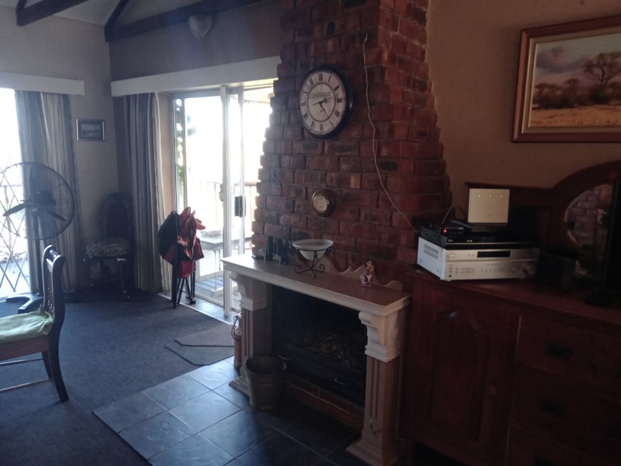 4 Bedroom Property for Sale in Noorsekloof Eastern Cape